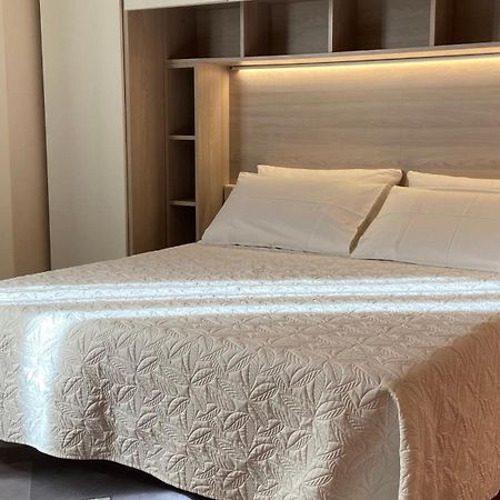 Indipendent Studio Apartment With Terrace - Parking فلورنس المظهر الخارجي الصورة